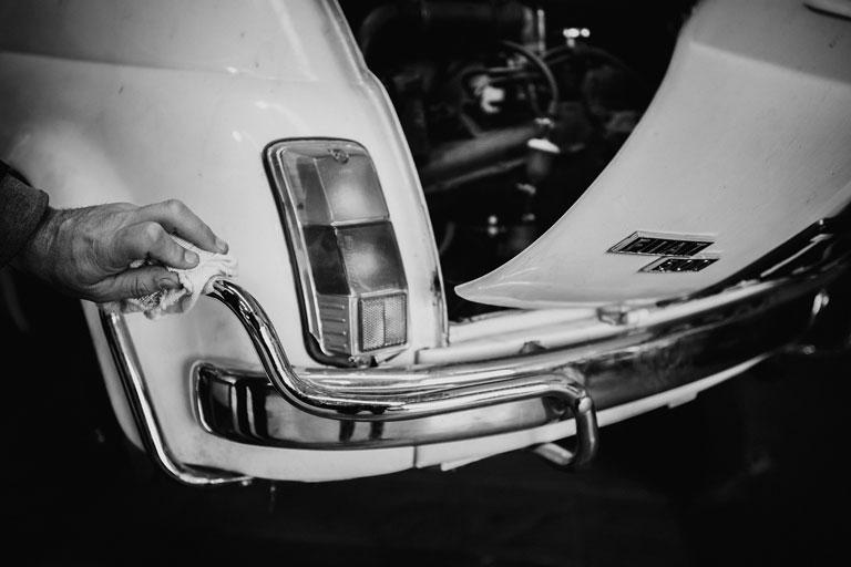 Cofano motore di Fiat 500 d'epoca