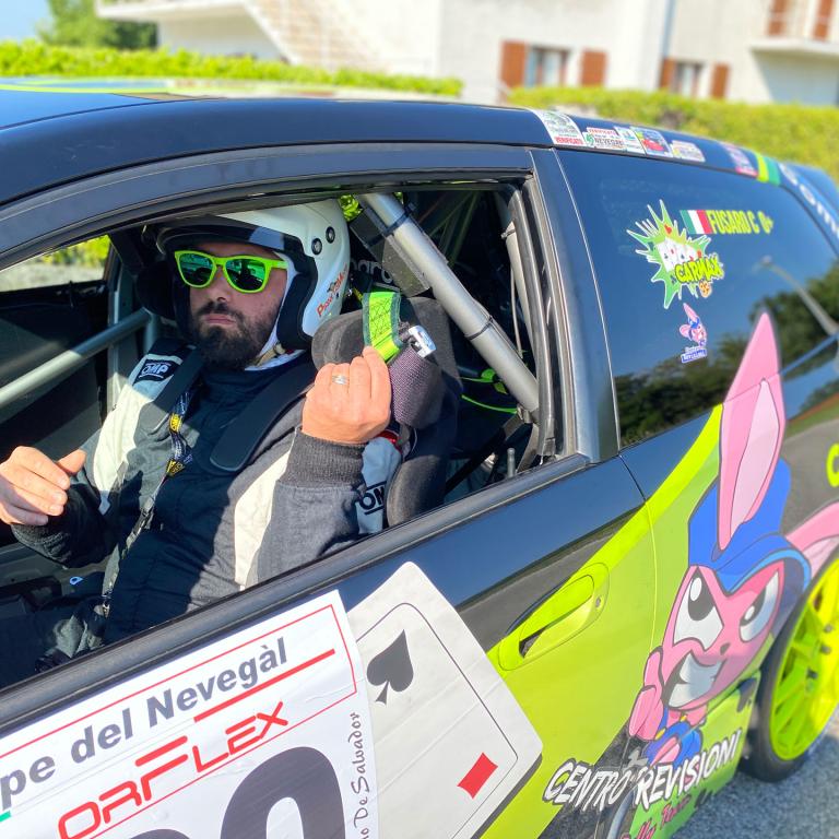 Carmelo Fusaro in macchina